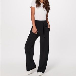 Lululemon Black Noir Pant